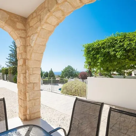 Διαμέρισμα Spacious & Modern 2 Bedroom In Peyia. Πέγεια