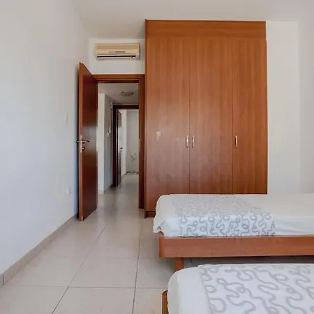 דירה Spacious & Modern 2 Bedroom In Peyia. *